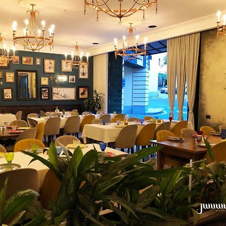 Diamond Hotel Jerevan Buitenkant foto