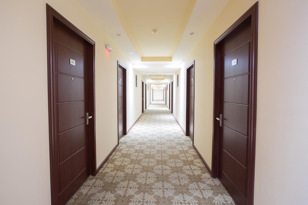 Diamond Hotel Jerevan Buitenkant foto