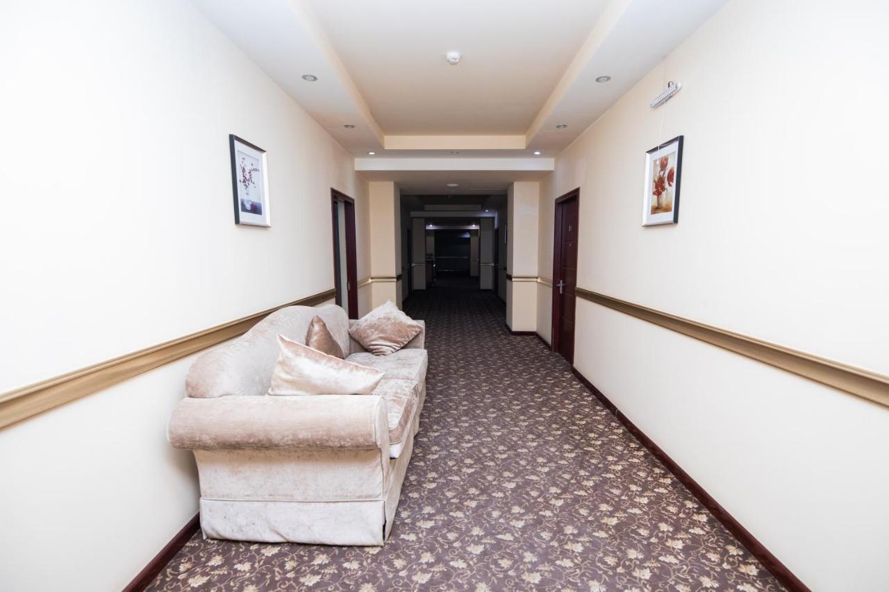 Diamond Hotel Jerevan Buitenkant foto