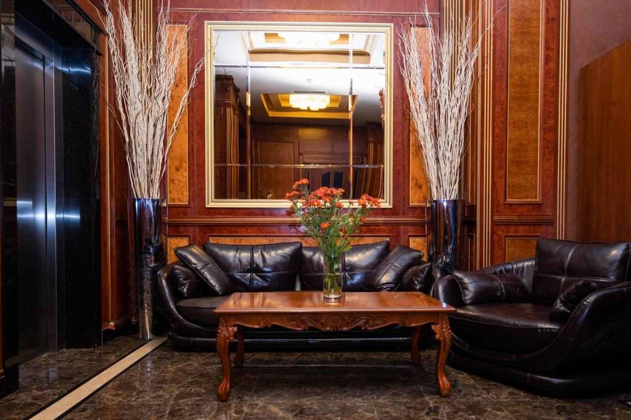 Diamond Hotel Jerevan Buitenkant foto
