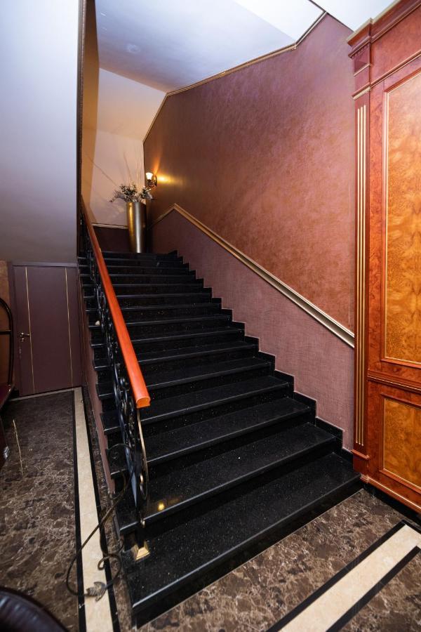 Diamond Hotel Jerevan Buitenkant foto