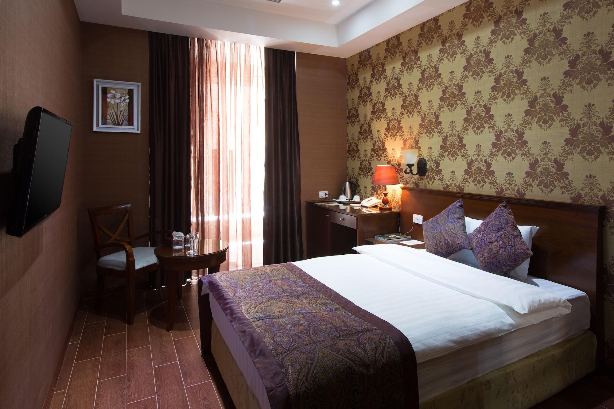 Diamond Hotel Jerevan Buitenkant foto