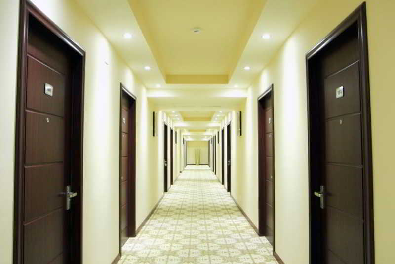 Diamond Hotel Jerevan Buitenkant foto